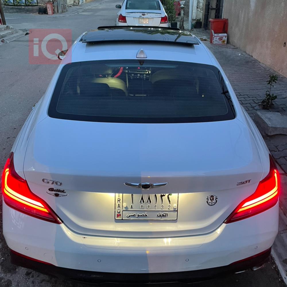 جنسس G70